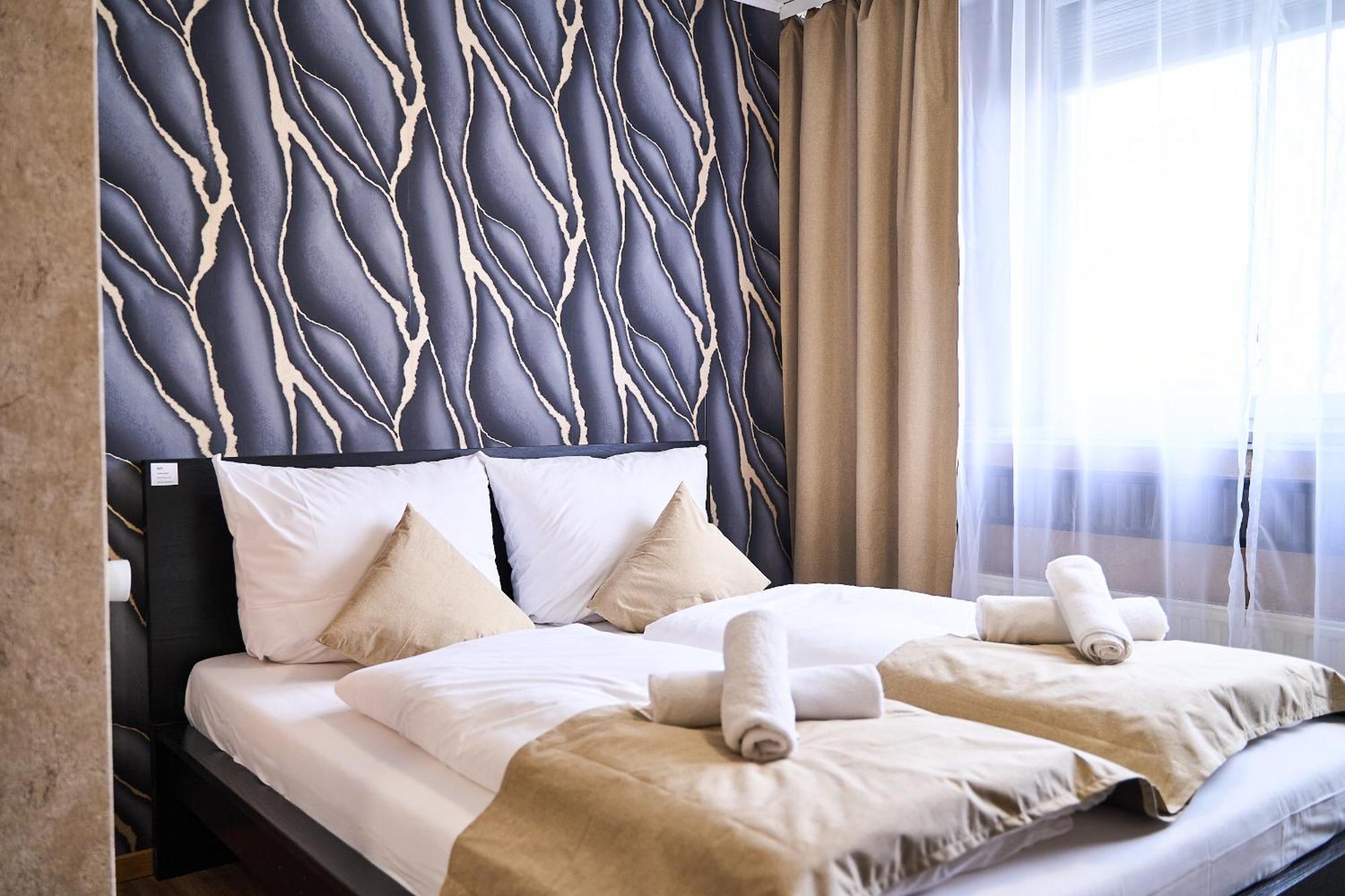 Hotel Maximo Pinneberg Eksteriør billede