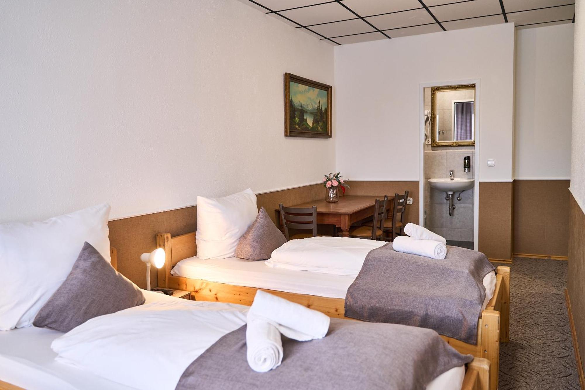 Hotel Maximo Pinneberg Eksteriør billede
