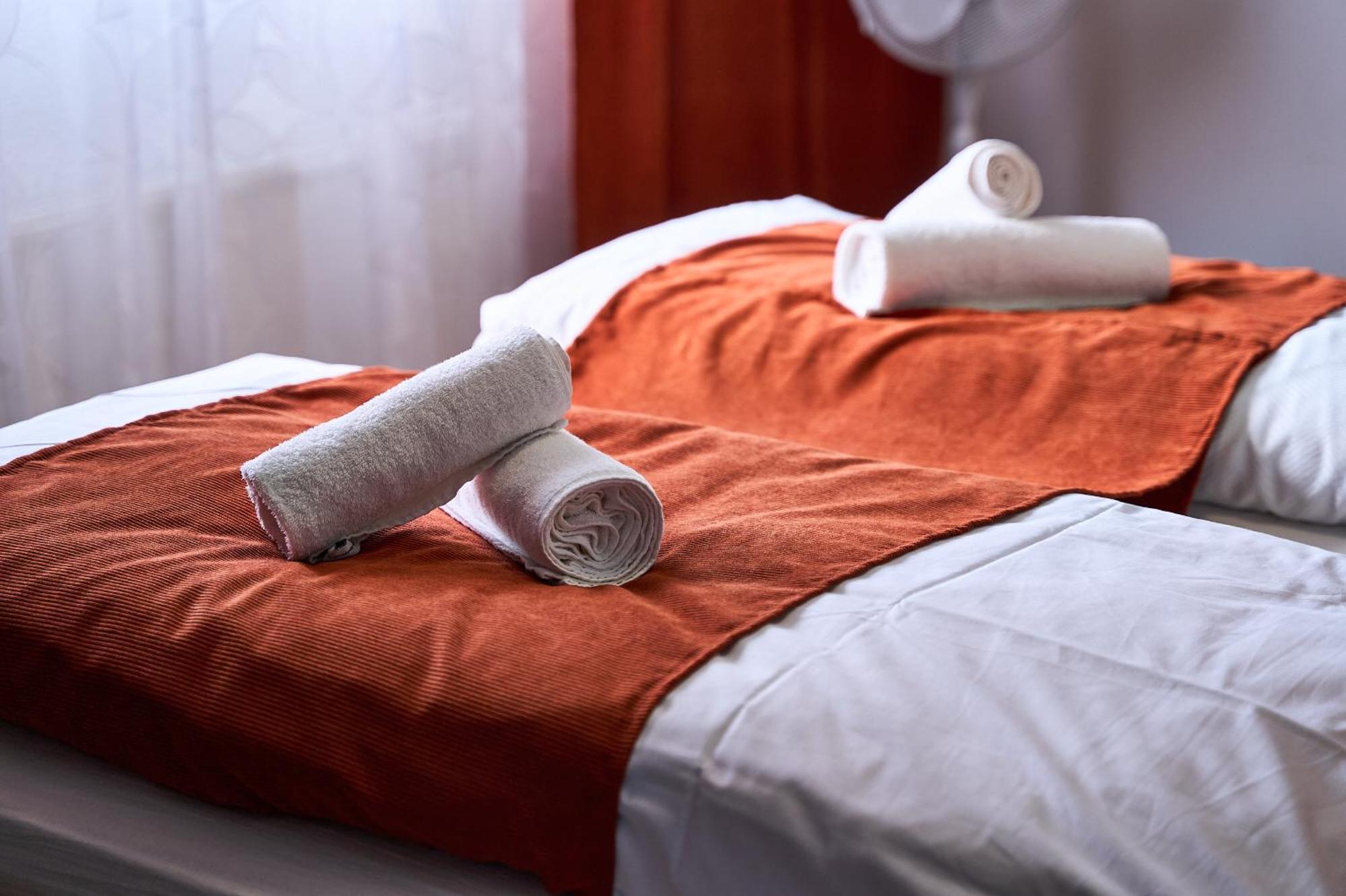 Hotel Maximo Pinneberg Eksteriør billede