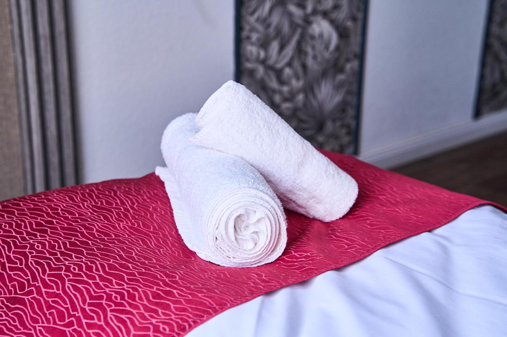 Hotel Maximo Pinneberg Eksteriør billede