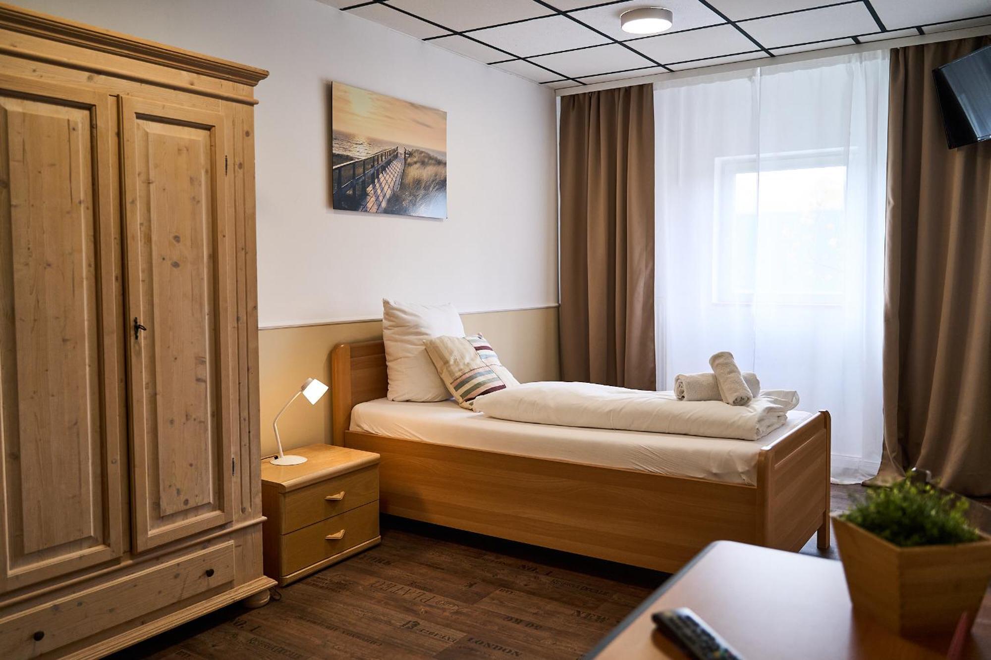 Hotel Maximo Pinneberg Eksteriør billede