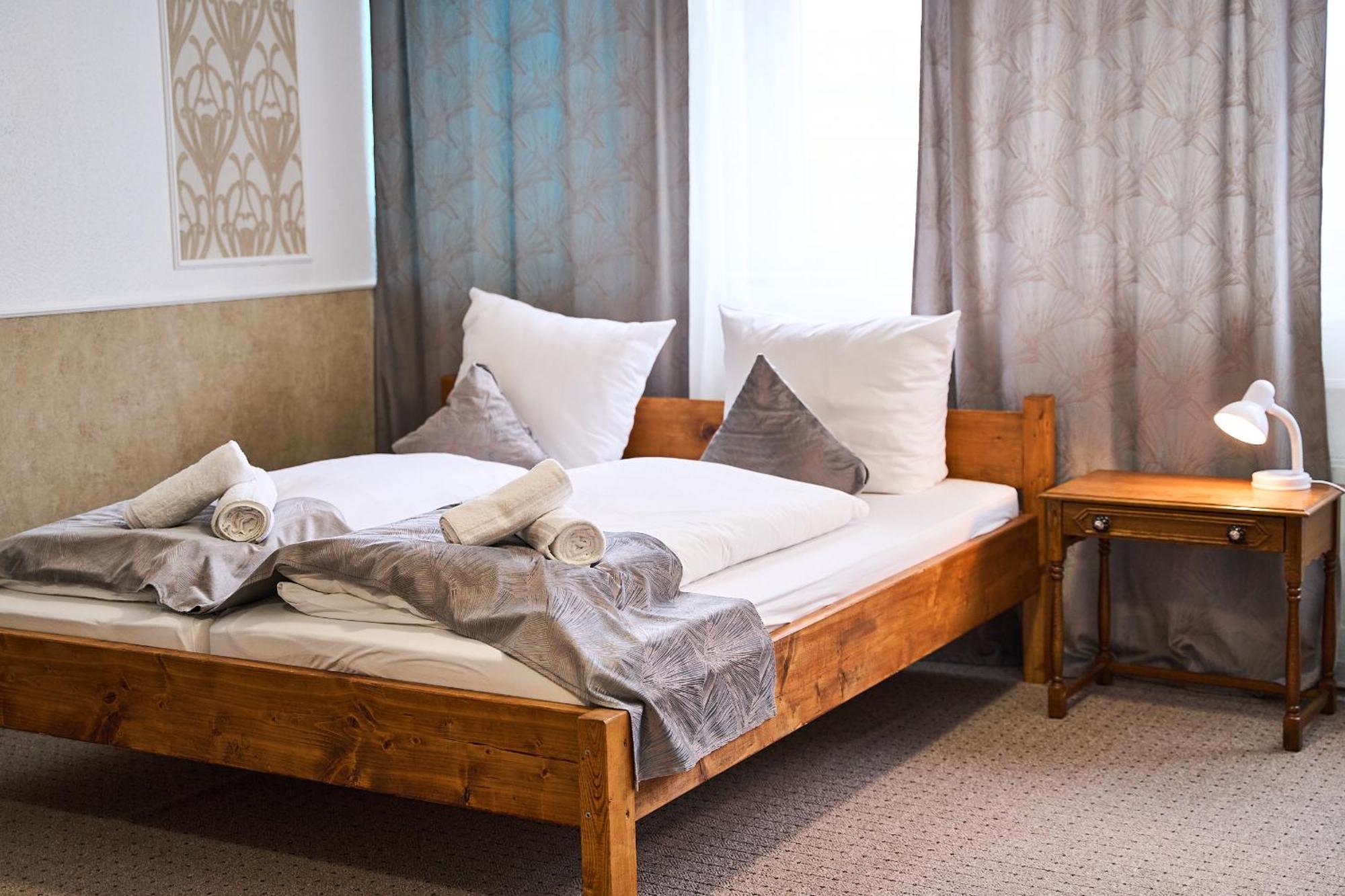 Hotel Maximo Pinneberg Eksteriør billede
