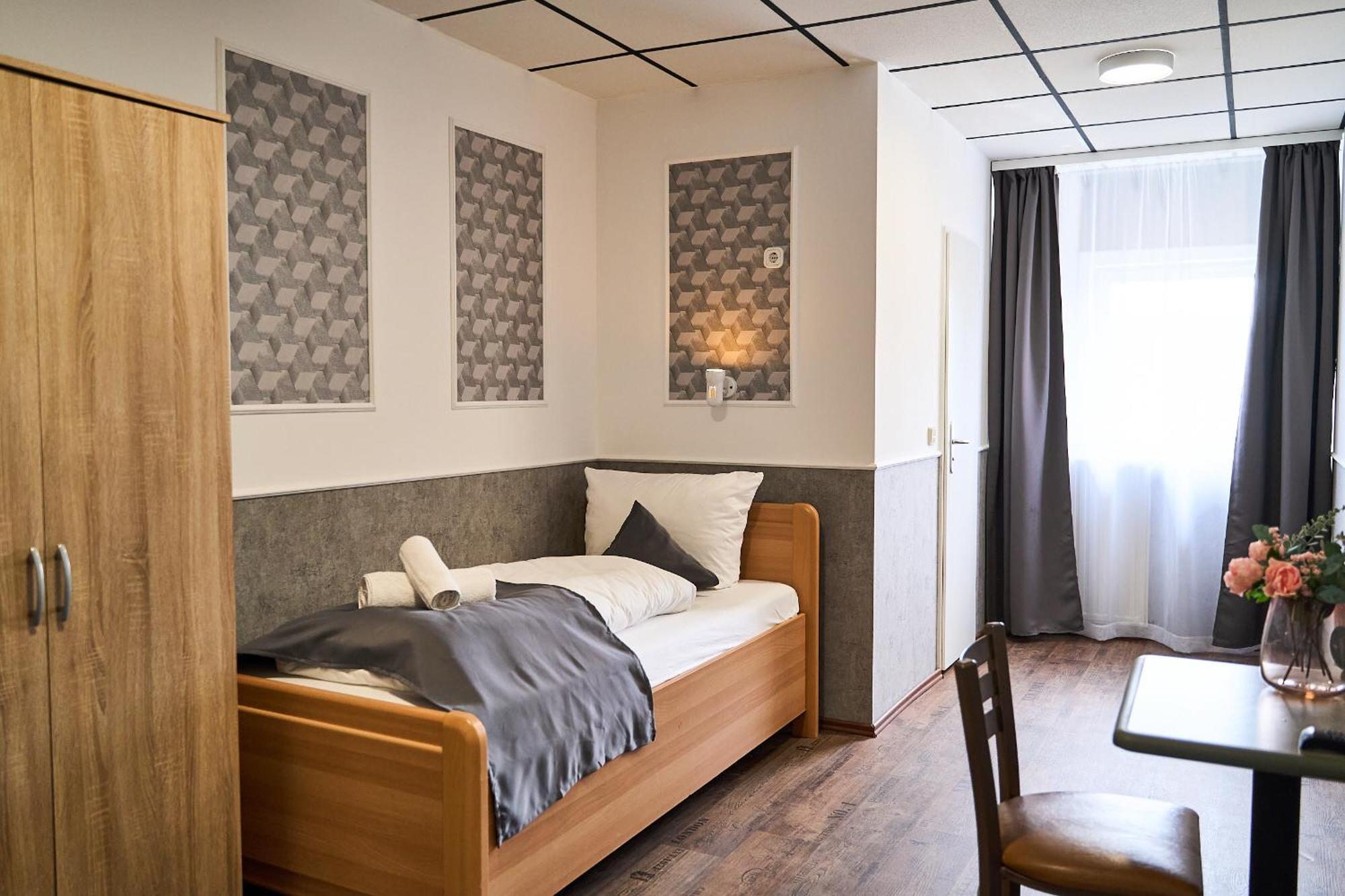 Hotel Maximo Pinneberg Eksteriør billede