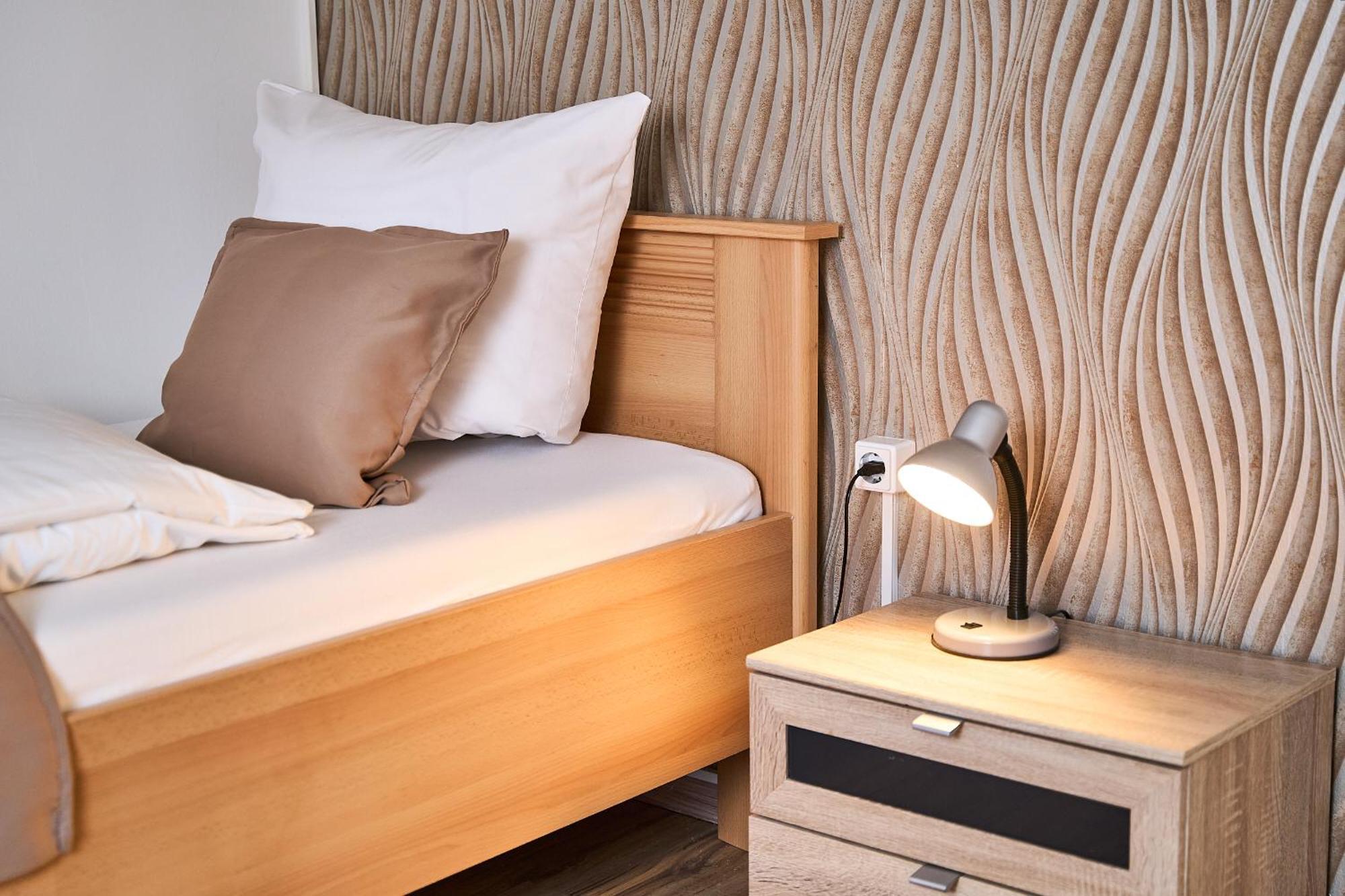 Hotel Maximo Pinneberg Eksteriør billede